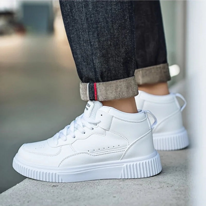 Men's casual and sporty sneakers